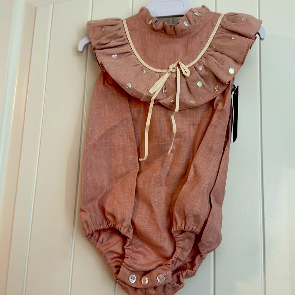 BNWT Nueces Pelele Volante Arce Rosa 24m